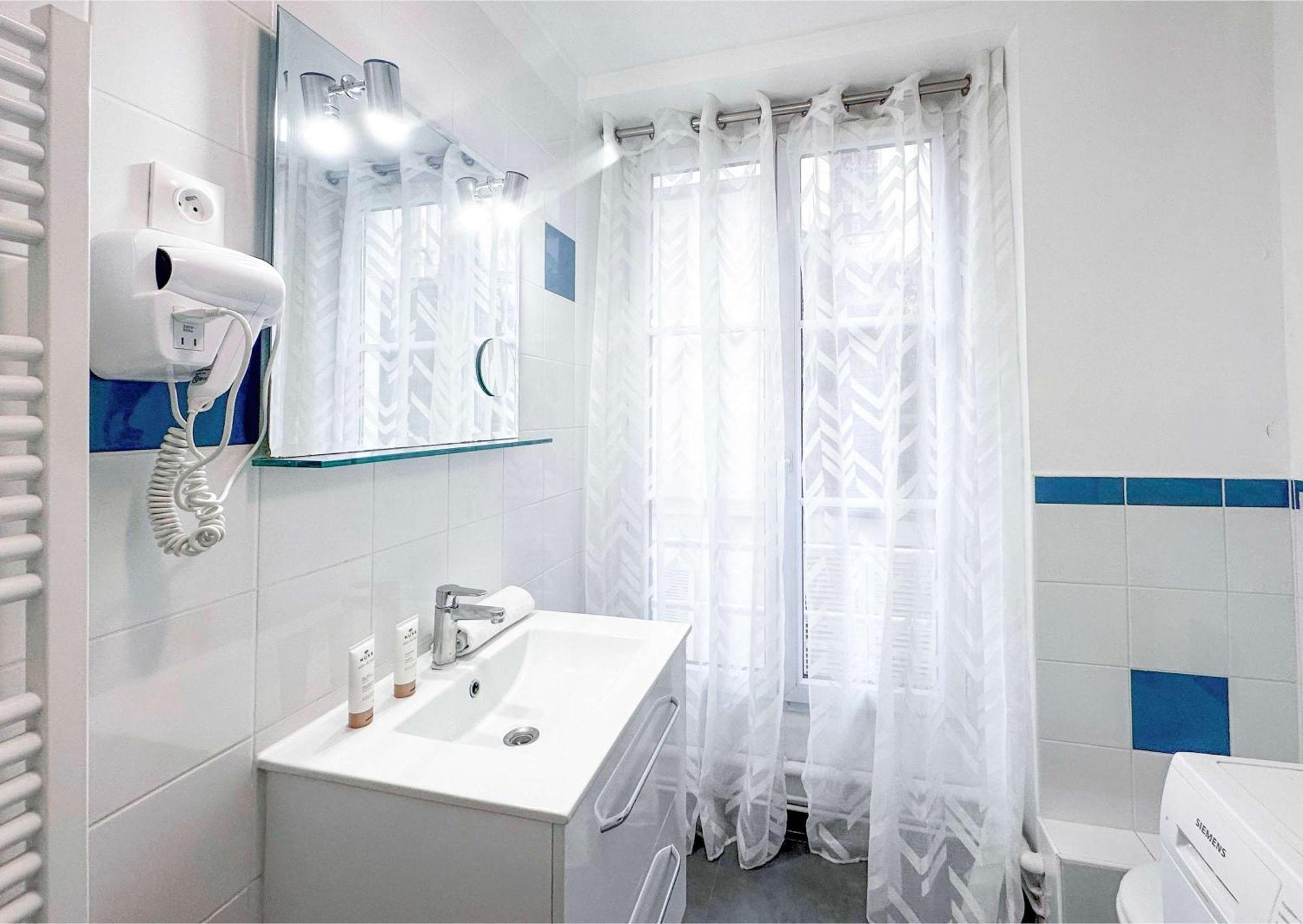 Welcoming Studio Near Eiffel Tower Paris Exterior photo