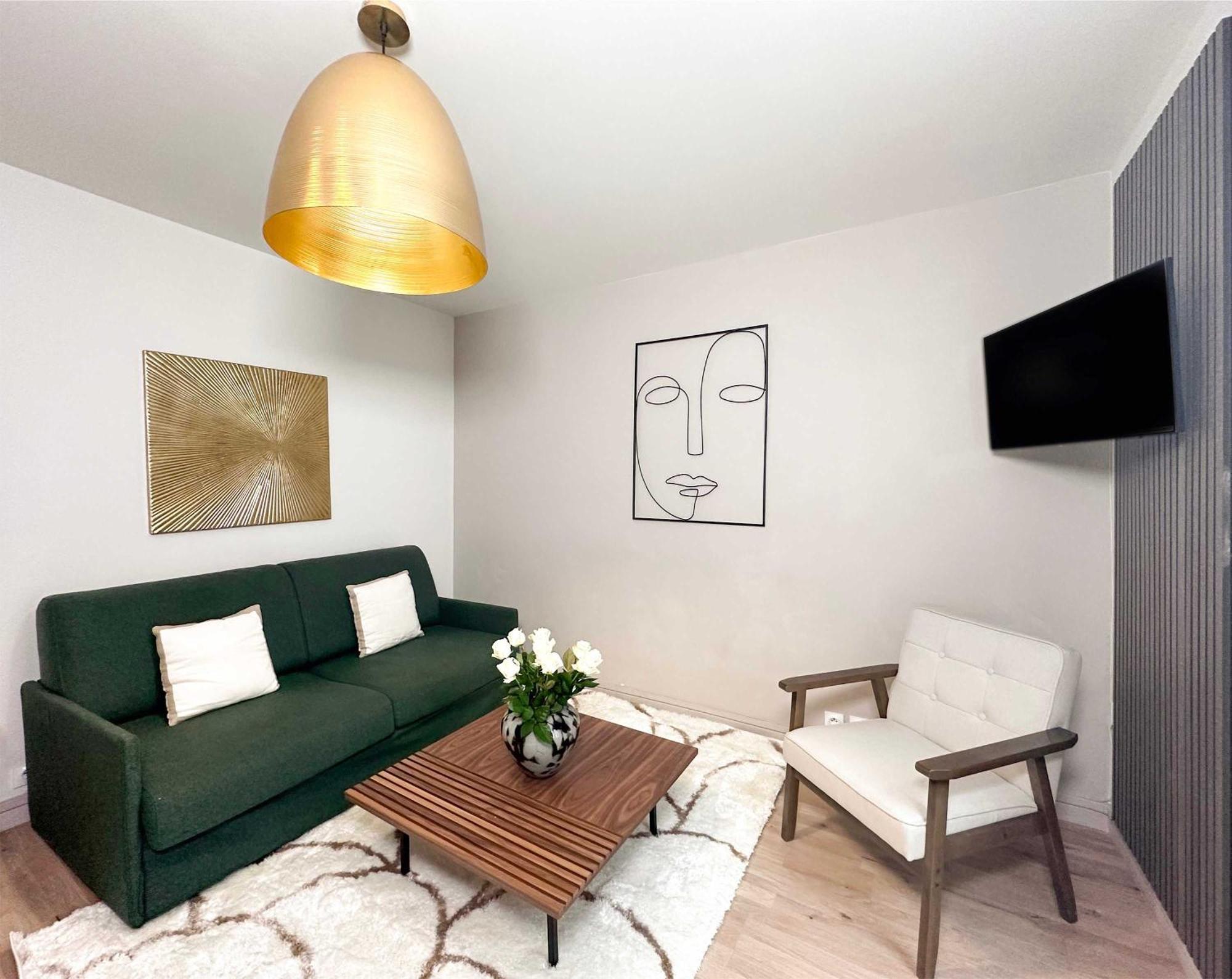 Welcoming Studio Near Eiffel Tower Paris Exterior photo